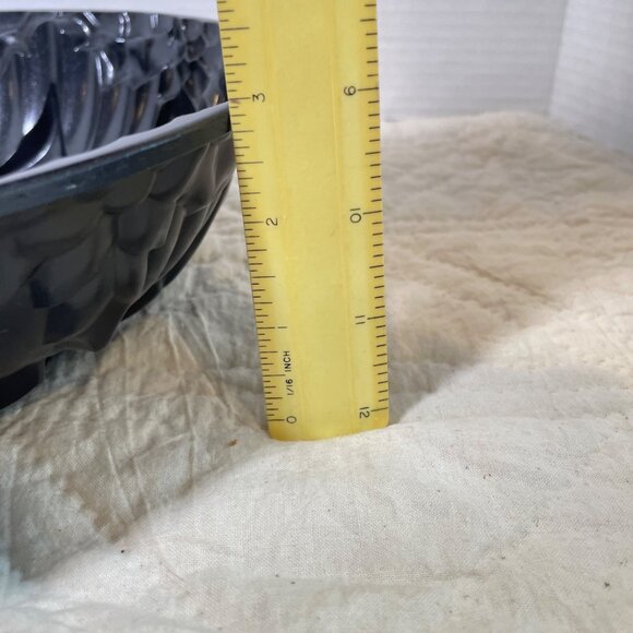 Nordic Ware Cast Aluminum Flower Bundt Pan 10 Cup Capacity Nonstick Black Finish - Picture 11 of 11